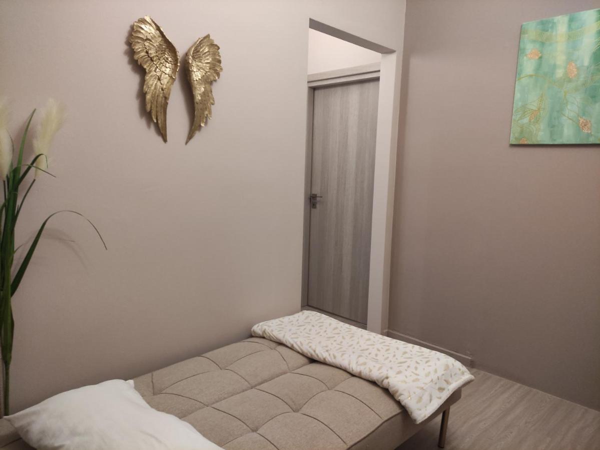 Appartement Love Truth Life à Le Pirée Extérieur photo